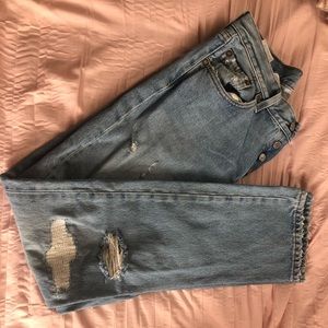 LEVI 501 women’s denim jeans light wash with rips
